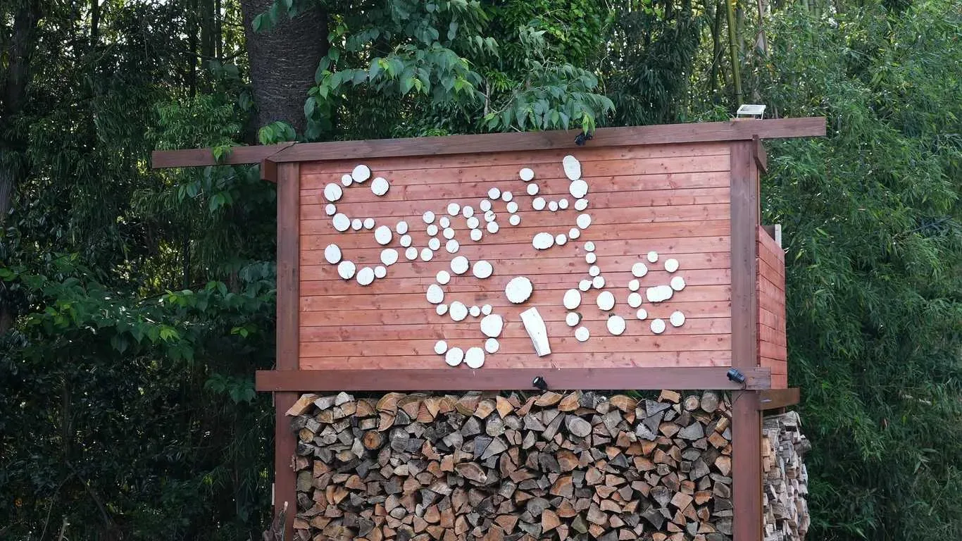 Sunny Side Auto Camp & Cafe in Japan